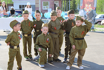 Воспитанники челнинского детского сада поздравили ветеранов концертом