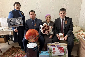 В Набережных Челнах проходят традиционные предпраздничные визиты к ветеранам