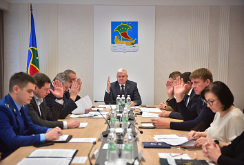 Чаллы депутатлары коррупциягә каршы көрәш мәсьәләләре буенча фикер алышты